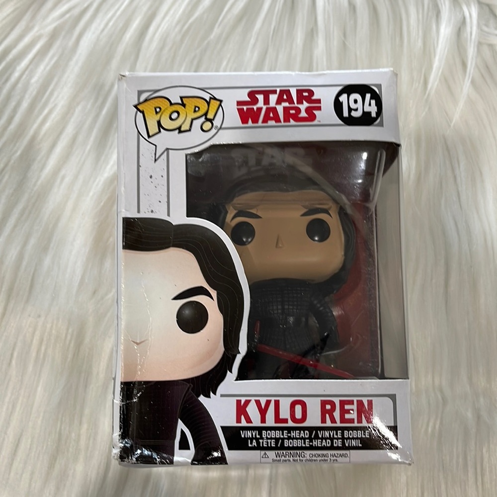 Funko Pop! Star Wars: The Last Jedi - Kylo Ren #194